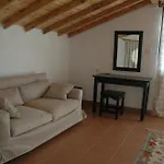 Arpia فندق
